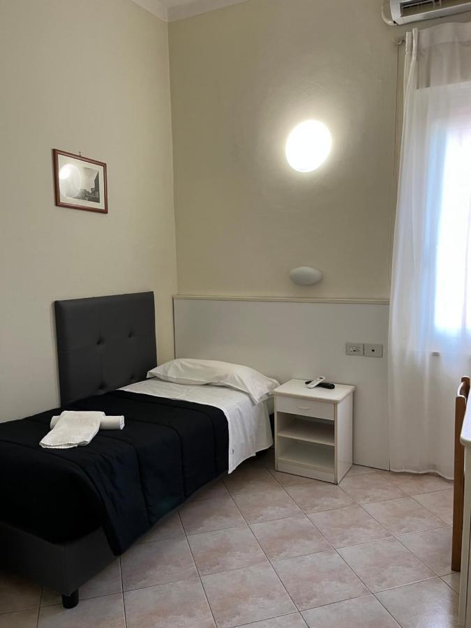 R&B Hotel Alfonsine Екстер'єр фото